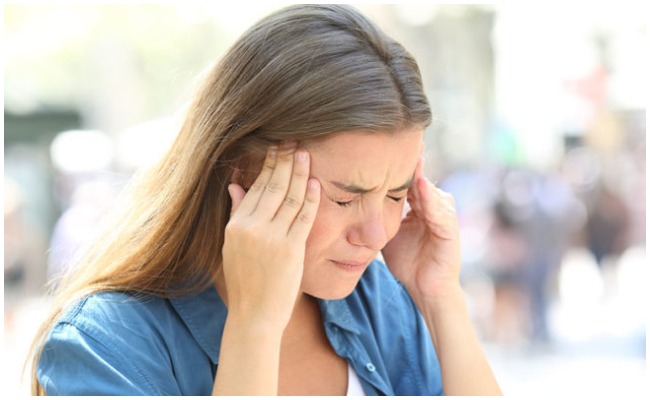 Migraine: మైగ్రేన్ తలనొప్పి వేధిస్తోందా..? ఈ పదార్ధాలతో మైగ్రేన్ కి చెక్ పెట్టవచ్చు..!