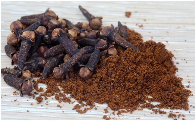 నిద్రకు ముందు ఒక్క లవంగం తింటే చాలు.. ఇన్ని ఆరోగ్య ప్రయోజనాలు ఉన్నాయా?