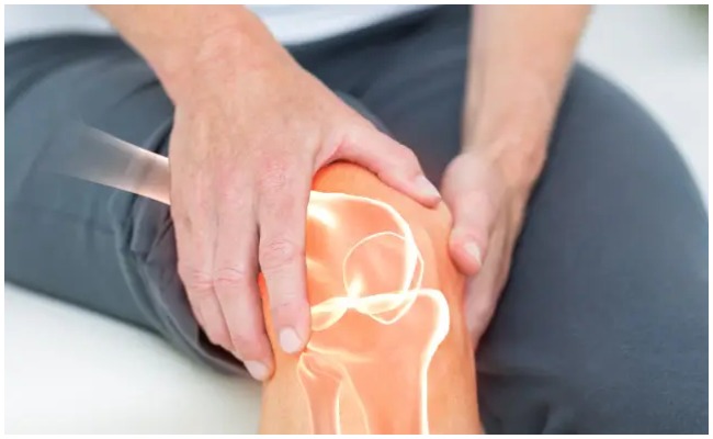 Health Tips: మోకాళ్ల నొప్పులతో బాధ పడుతున్నారా…ఈ ఆహార పదార్థాలతో విముక్తి పొందండి!