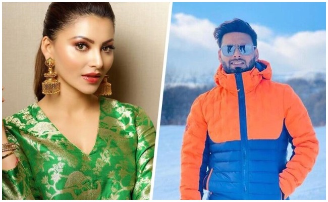 Urvashi Rautela : క్రికెటర్ తో ప్రేమాయణం లో బాలీవుడ్ భామ…!