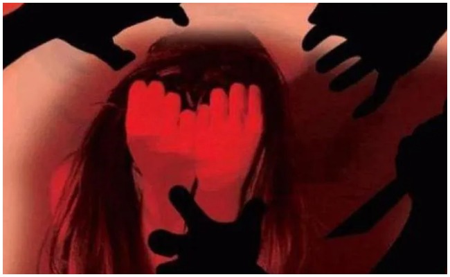 Crime News: నెల్లూరు జిల్లాలో దారుణం.. మహిళా దినోత్సవం రోజే విదేశీయువతిపై అత్యాచారయత్నం..!