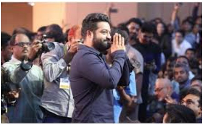 NTR ,Ram Charan : మెగా ఫ్యాన్స్ కన్నా ఆ విషయంలో ముందున్న నందమూరి ఫ్యాన్స్..