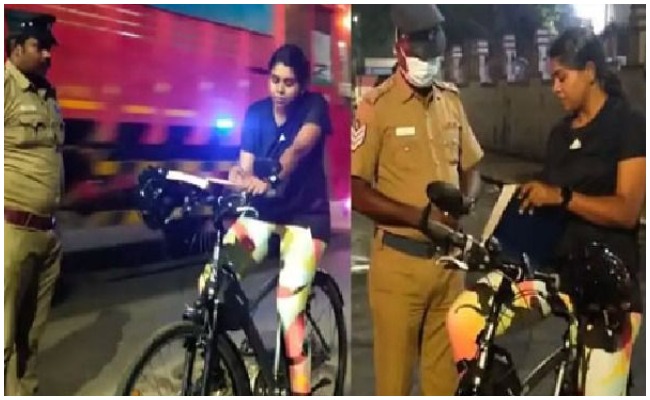 సైకిల్ పై గస్తీ నిర్వహించిన మహిళా ఐపీఎస్.. వైరల్ వీడియో!