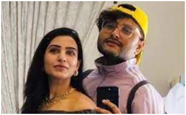 Samantha : నాకు నచ్చిన వ్యక్తులతో నేనుంటా అంటున్న సామ్…నెటిజన్స్ కి స్ట్రాంగ్ కౌంటర్ …!