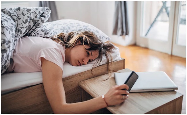 Health Tips: ప్రతిరోజు తక్కువ సమయం నిద్రపోతున్నారా? అయితే ఇది తెలుసుకోవాల్సిందే!