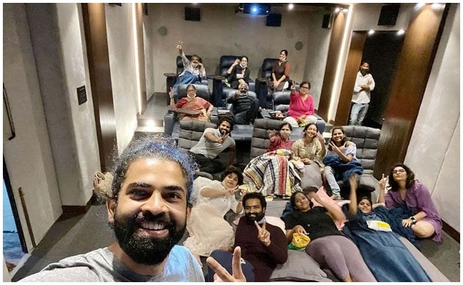 Rajamouli : రాజమౌళి ఇంట్లో ఆర్ఆర్ఆర్ గురించి ఏం మాట్లాడుకుంటున్నారో తెలుసా…!