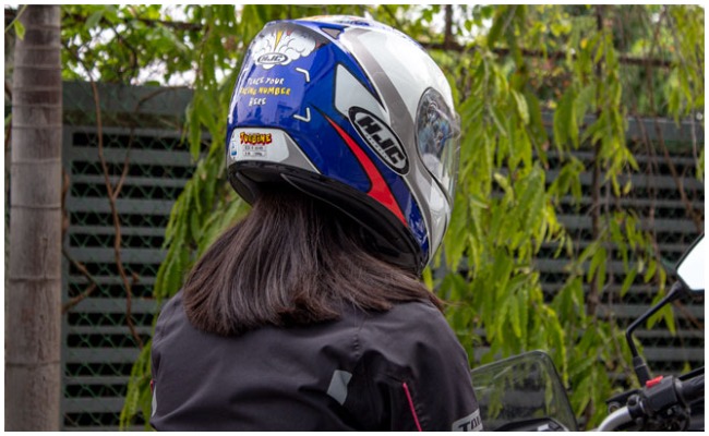 ద్విచక్ర వాహనదారులకు గుడ్ న్యూస్.. మార్కెట్లోకి సరికొత్త బ్లూటూత్ హెల్మెట్..?