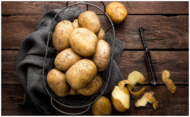 Health Tips: ఇలాంటి బంగాళా దుంపలు తింటున్నారా? అలాంటివి తింటే ఏమవుతుందో తెలుసా..?