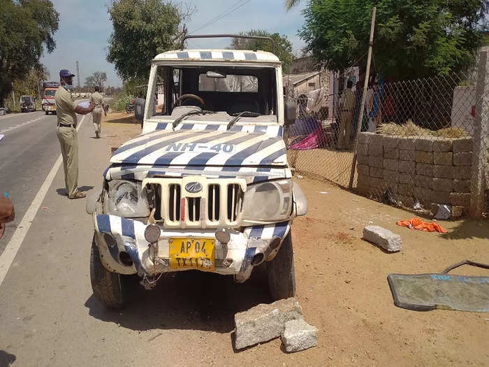 కడప జిల్లాలో ఘోర రోడ్డు ప్రమాదం.. నలుగురు మృతి!