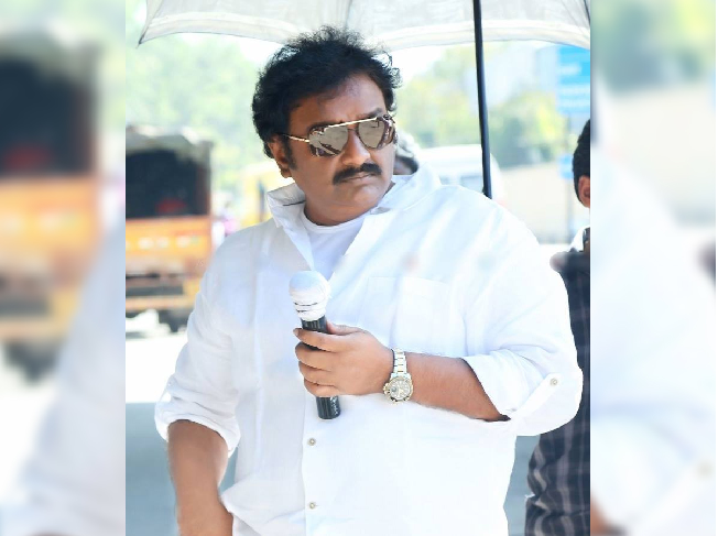 One Disaster Changes Life Of Star Director : ఒక్క డిజాస్టర్ ఆ స్టార్ డైరెక్టర్ కెరీర్‌నే మలుపు తిప్పేసిందిగా.!
