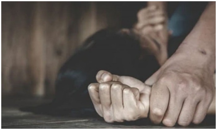 Crime: రెండు రోజుల పరిచయం.. మూడవ రోజు ఏకంగా అత్యాచారం.. ఎక్కడో తెలుసా.?