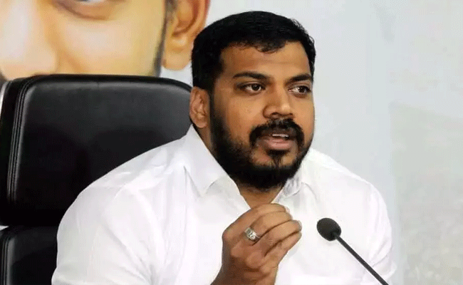 Ex Minister Anil : వైసీపీ కొంప ముంచుతున్న మాజీ మంత్రి అనిల్ ఆవేశం.!