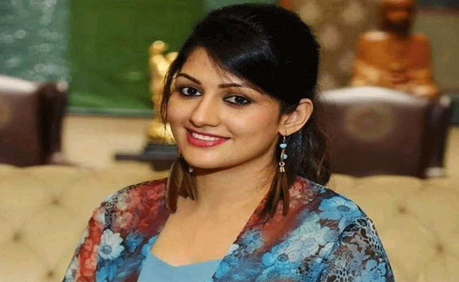 Nandamuri Heroine : పొలిటికల్ బ్యాక్ గ్రౌండ్ వున్న ఆ నందమూరి హీరోయిన్ గురించి మీకు తెలుసా.?