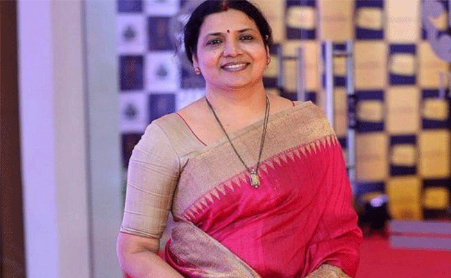 Jeevita Rajasekhar : షాకింగ్ : జీవిత రాజశేఖర్ ల ఘరానా మోసానికి జైలు తప్పేలా లేదట.!