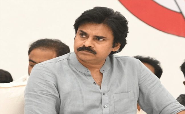 Pawan Kalyan : పవన్ కళ్యాణ్‌ని తిట్టే శాఖని వాళ్ళకి ఇచ్చారట.! నిజమేనా.?
