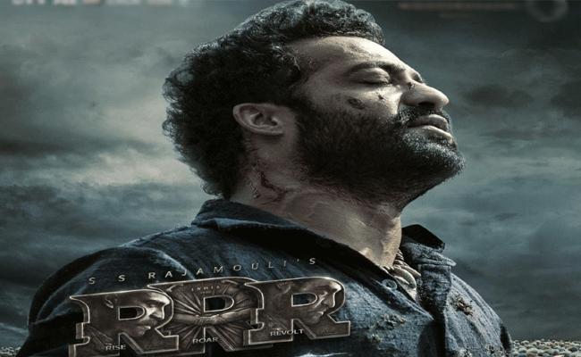 RRR Movie :  వైరల్ : ప్రభాస్ ఫ్యాన్ కి అమర్యాద గానే రిప్లై ఇచ్చిన “RRR” యూనిట్.!