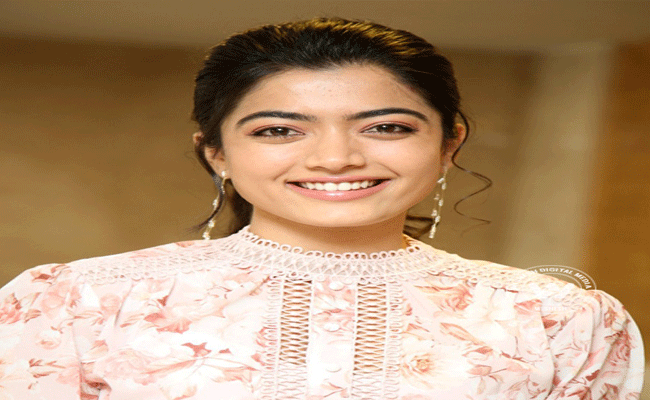 Rashmika : రష్మికకి ‘రేటు’ కన్నా ‘రేంజ్’ ముఖ్యం.!