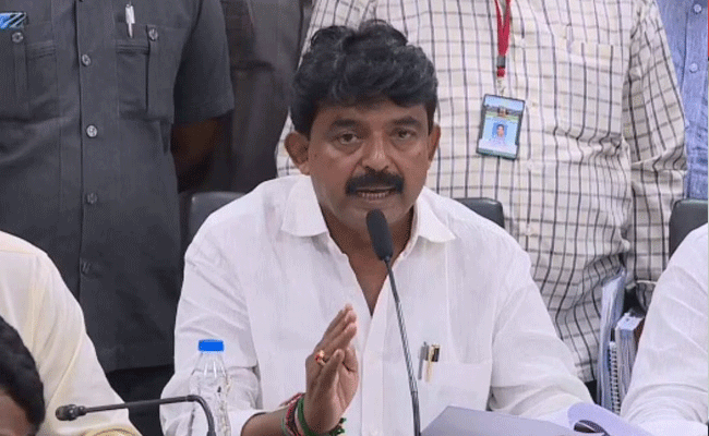 Minister Perni Nani : పాపం పేర్ని నాని.. ఆశలు వదిలేసుకున్నట్టేనా.?