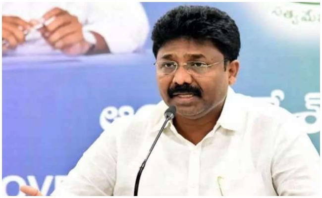 మహిళలకు మెప్మా ఆర్పీల బెదిరింపులు.. డబ్బులు నిలిపివేస్తామంటూ!