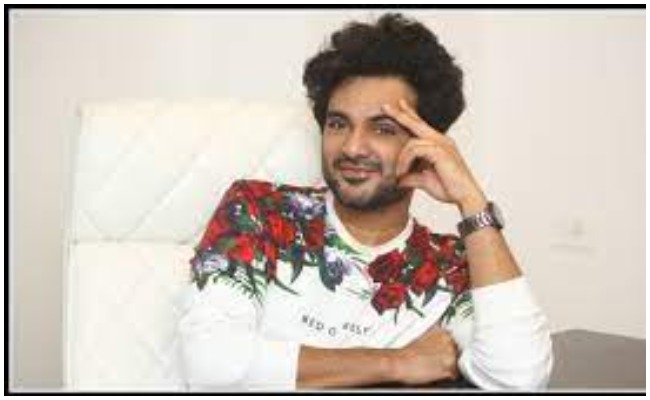 Sidhu jonnalagadda : బంపర్ ఆఫర్ కొట్టిన సిద్దు…అట్లుంటది మనతోని  అంటున్న టిల్లుఅన్న…!