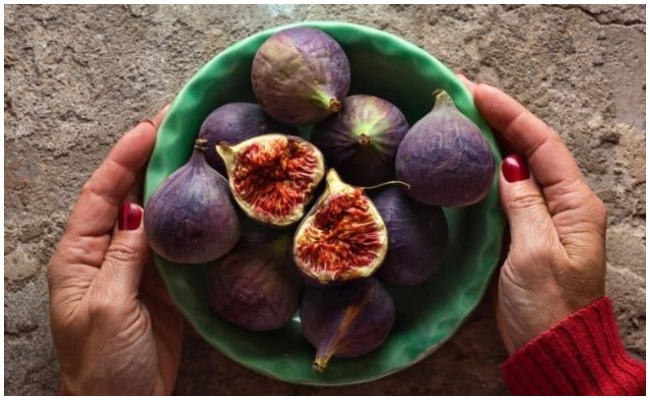 Health Tips: ఆంజీర్ పండ్లు రాత్రి పూట తింటే ఏం జరుగుతుందో తెలుసా…?