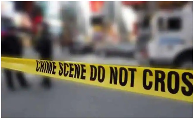 Crime News: వృద్ధాశ్రమం పేరుతో భార్యతో కలిసి వృద్ధురాలి మీద రిటైర్డ్ ఏఎస్ఐ దారుణం..!