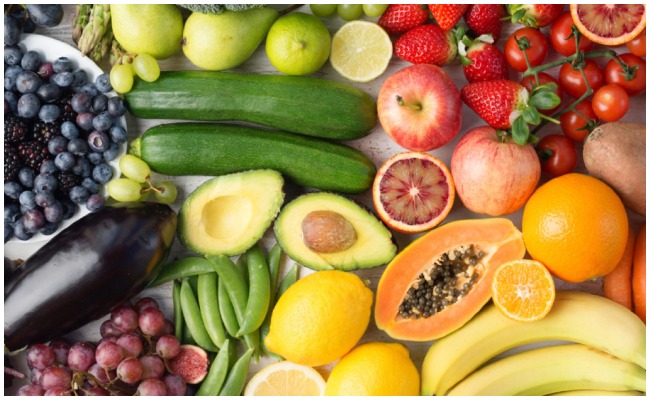 Health Tips: కరోనా సమయంలో రోగనిరోధక శక్తిని పెంచుకోవాలంటే ఈ పండు తప్పనిసరిగా తినాలి..!