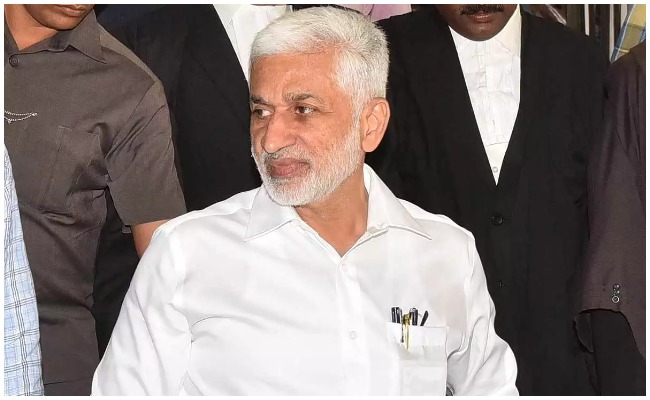 Vijayasai Reddy: గుంట నక్కలను చంద్రబాబు ఉసిగొల్పుతున్నాడంటున్న విజయసాయిరెడ్డి..