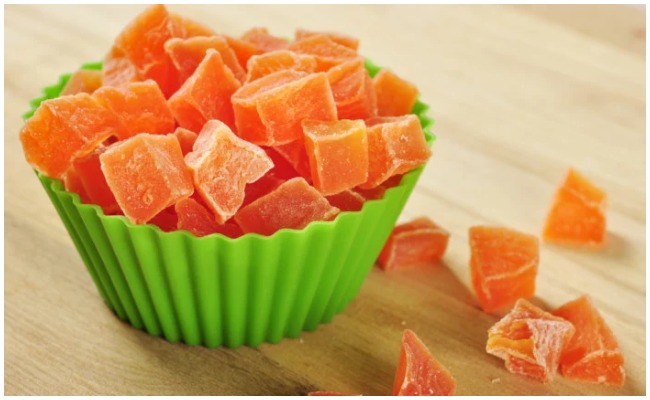 బొప్పాయి ఎక్కువగా తినేవాళ్లకు షాకింగ్ న్యూస్.. ఆ వ్యాధులు ఉంటే ప్రమాదమా?