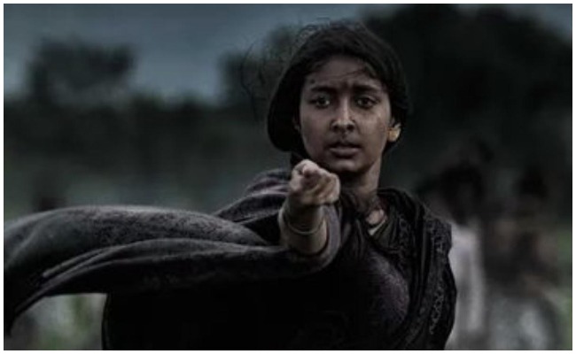 KGF2: కేజిఎఫ్ సినిమాలో యశ్ తల్లి వయస్సు తెలిస్తే షాక్ అవ్వాల్సిందే… మరీ అన్ని సంవత్సరాలు చిన్నదా?