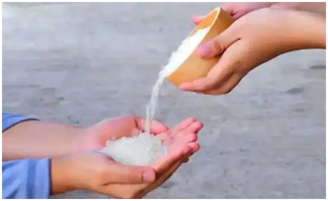 Devotional Tips: వేసవిలో ఈ వస్తువులను దానం చేస్తే… చాలు మీకు తిరుగులేదు?