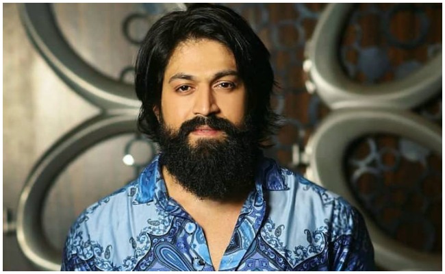Hero Yash: ఒకప్పుడు హేళన చేసినవారే.. ఈరోజు చప్పట్లు కొడుతున్నారు.. షాకింగ్ కామెంట్స్ చేసిన కెజిఎఫ్ హీరో!