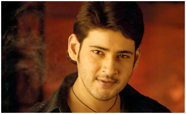 పోకిరి సినిమాని మిస్ చేసుకున్న సూపర్ హీరోయిన్స్ వీళ్లే