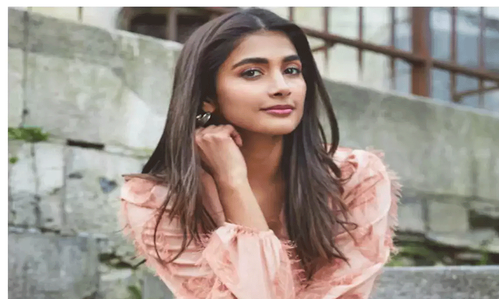 వైరల్ : ఫస్ట్ టైం హీరోయిన్ పూజా హెగ్డేకి ఒక అరుదైన గౌరవం.!