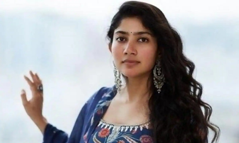 ఆ విషయంలో సౌత్ స్టార్ హీరోయిన్లను సైతం వెనక్కి నెట్టిన సాయి పల్లవి…!