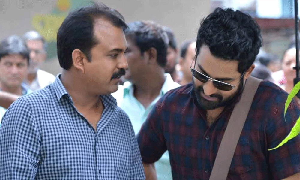 ఇండస్ట్రీ టాక్ : కొరటాల కథలో వేలు పెడుతున్న ఎన్టీఆర్?? అసలు మేటర్ ఇదేనట.!