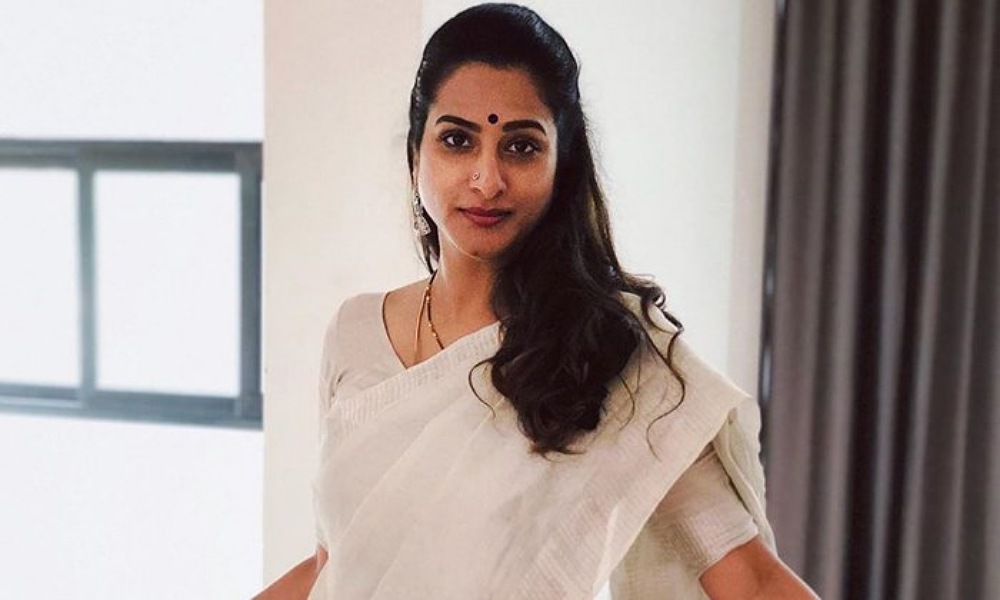 వైరల్ : గుండు లుక్ లో షాకిచ్చిన నటి సురేఖ వాణి