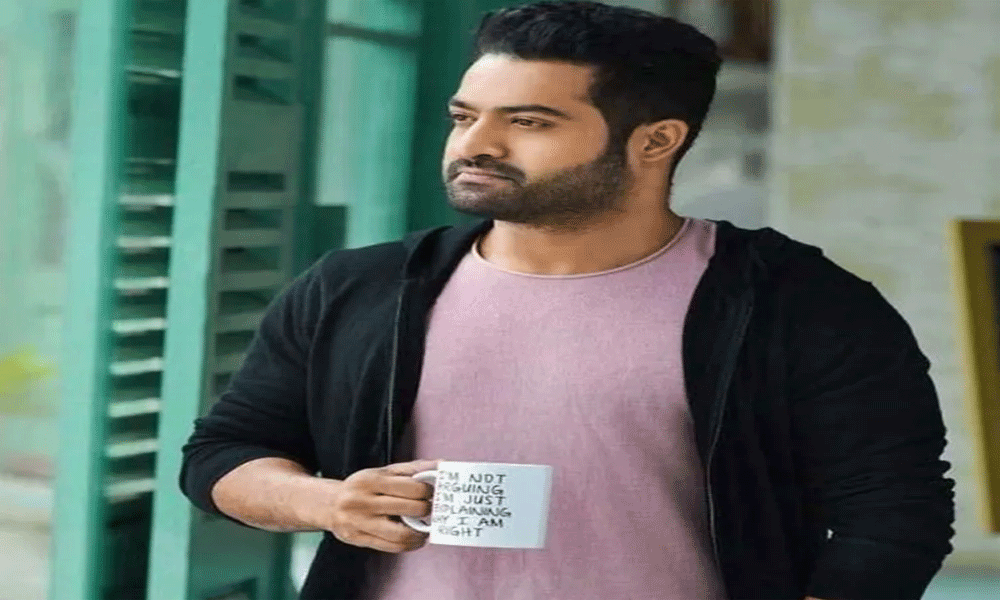 బిగ్ బజ్ : ఒకేరోజు ఎన్టీఆర్ ఫ్యాన్స్ కి ట్రిపుల్ బ్లాస్ట్..ఏ రకంగా అంటే.!