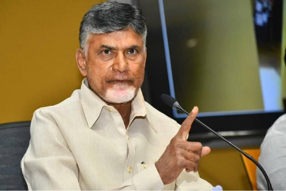 బిగ్ న్యూస్ : చంద్రబాబుపై ఎన్నికల పోటీపై క్లారిటీ ఇచ్చిన స్టార్ హీరో..!