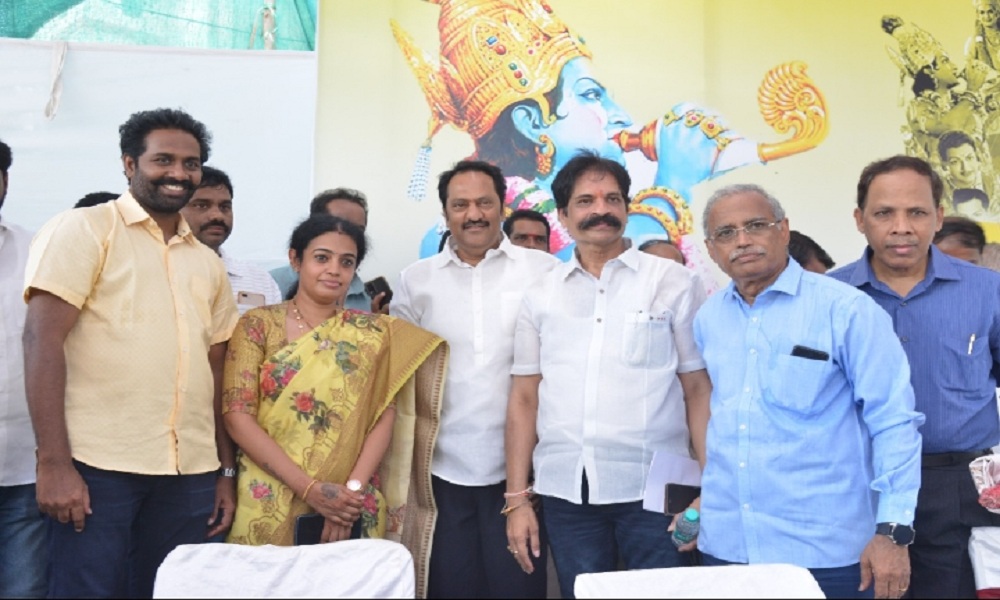 పద్మశ్రీ నందమూరి తారక రామారావు గారి కాంస్య విగ్రహావిష్కరణ