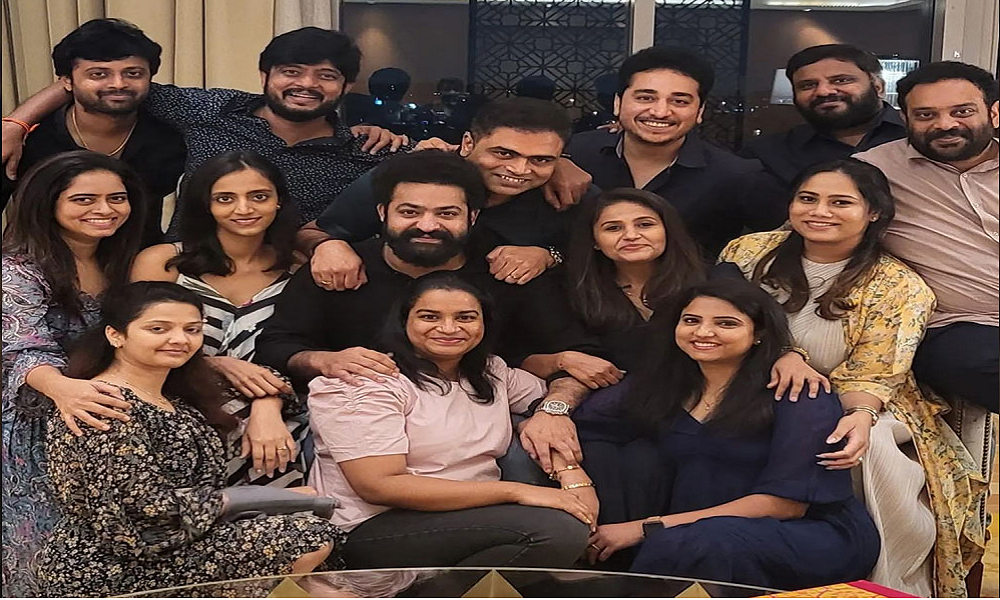 ఆ స్టార్ దర్శకునితో తారక్.. భయపడిపోతున్న ఫ్యాన్స్.!