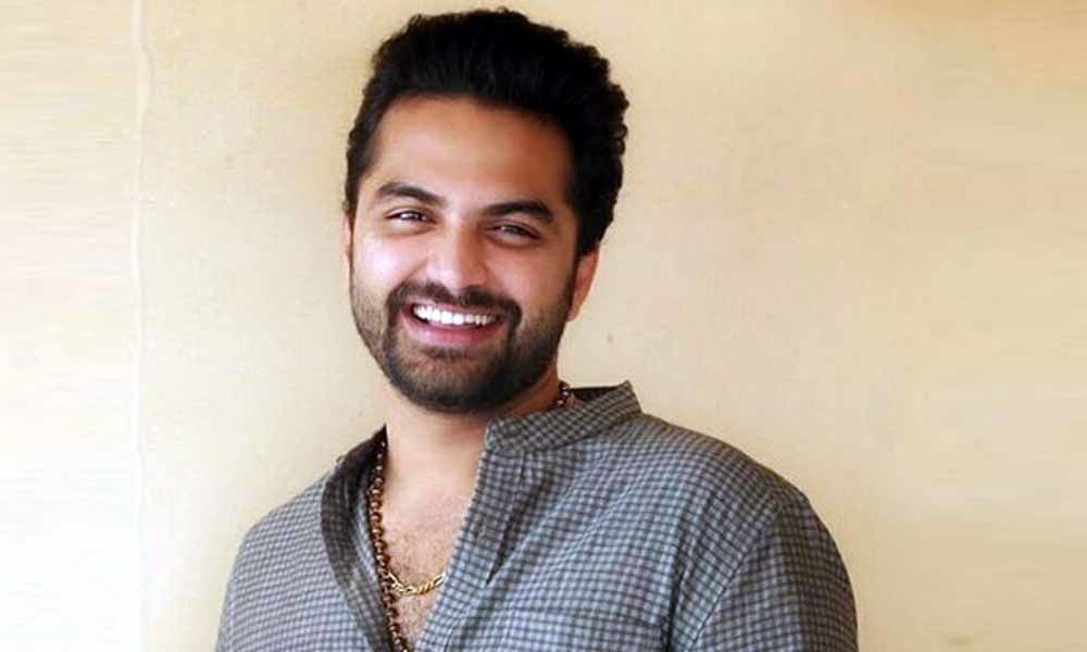 Young Hero : మంచో చెడో..తన సినిమాకి మాత్రం అటెన్షన్ తెచ్చేసుకున్న యంగ్ హీరో.!