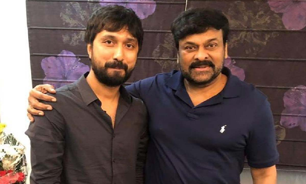 షాకింగ్ న్యూస్ : మెగా డైరెక్టర్ బాబీ ఇంట విషాదం..తన తండ్రి మృతి.!