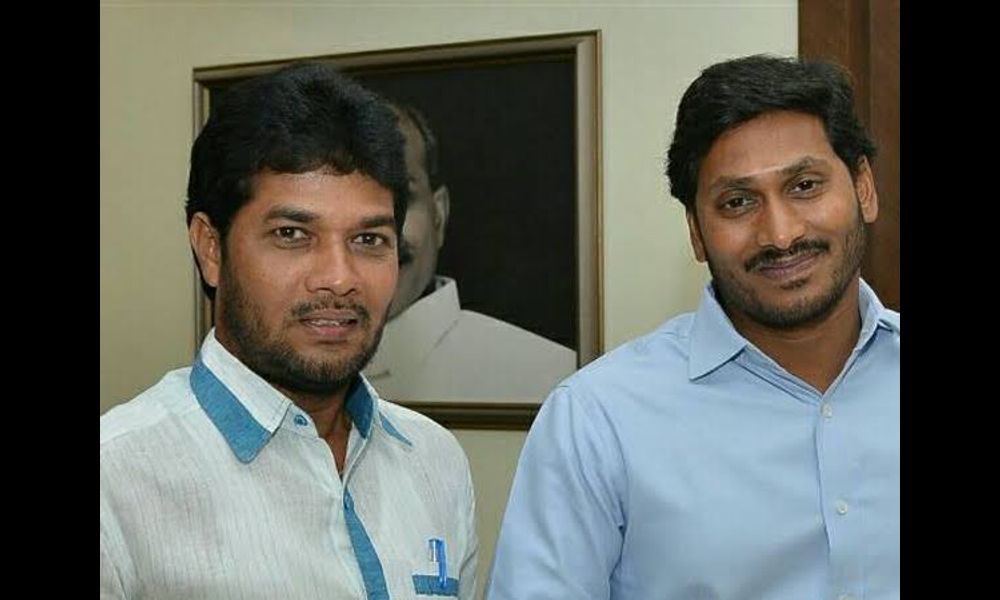 కారులో మృతదేహం: వైసీపీ ఎమ్మెల్సీ వెనుక వున్నదెవరు.?