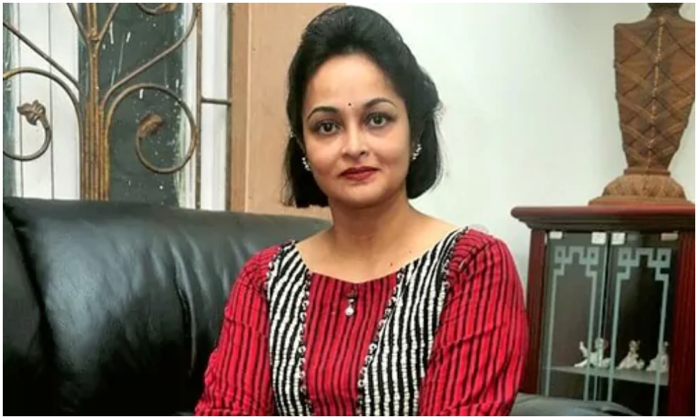 అలనాటి అందాల తార రజిని పదో తరగతి కూడా పాస్ కాలేదని మీకు తెలుసా?