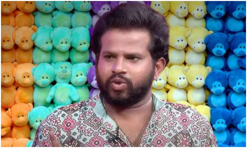 Hyper Aadi: పవన్ అభిమాని కావటం వల్లే ఆదికి ఆఫర్ లు రావటం లేదా?