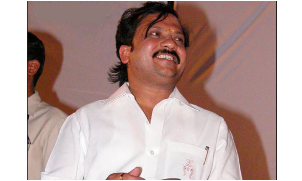 ఎన్టీఆర్ నిర్మాత హుస్సేన్ సాగర్ లో దూకడం వెనుక ఇంత జరిగిందా?