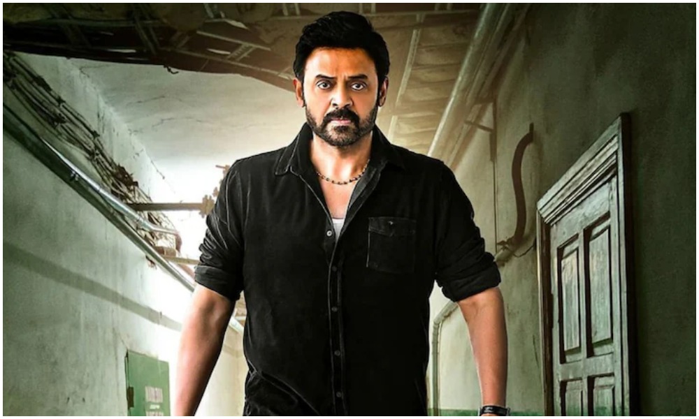 స్టార్ హీరో వెంకటేష్ సౌందర్య కాళ్లు పట్టుకోవడం వెనుక ఇంత జరిగిందా?