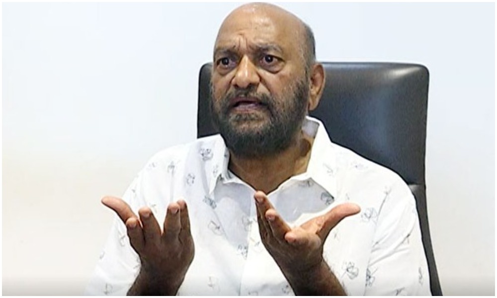 మంత్రుల బస్సు యాత్రలో ప్రజలు రాళ్లు విసురుతారేమో అంటున్న జేసీ ప్రభాకర్ రెడ్డి..