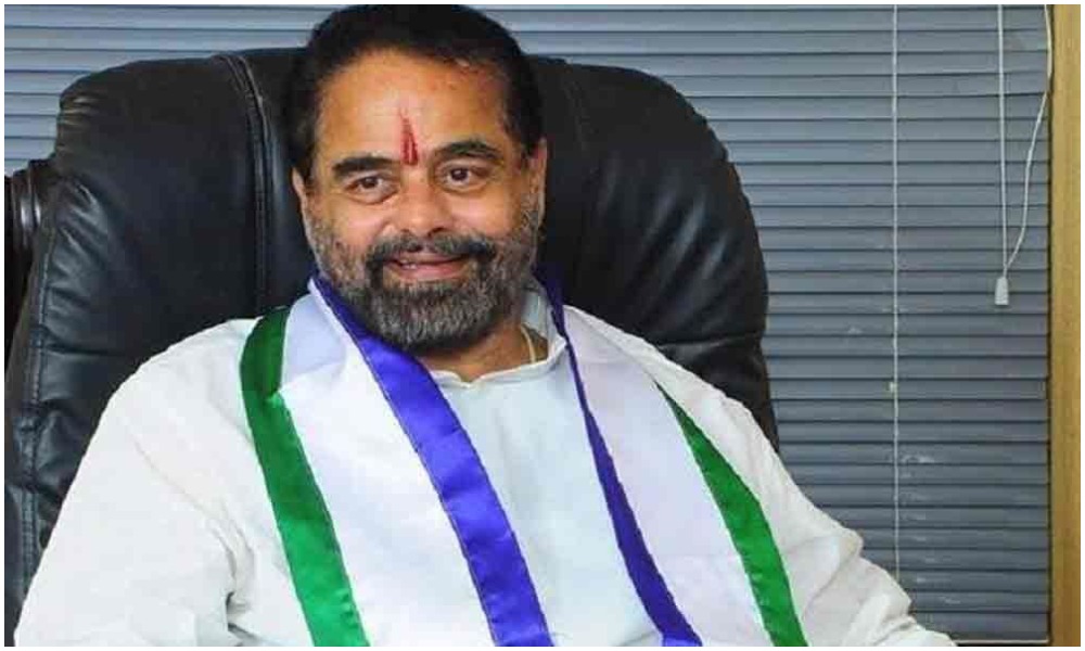 పథకాల రూపంలో ప్రజల డబ్బులు ప్రజలకే ఇస్తున్నాం అంటున్నా స్పీకర్ తమ్మినేని..